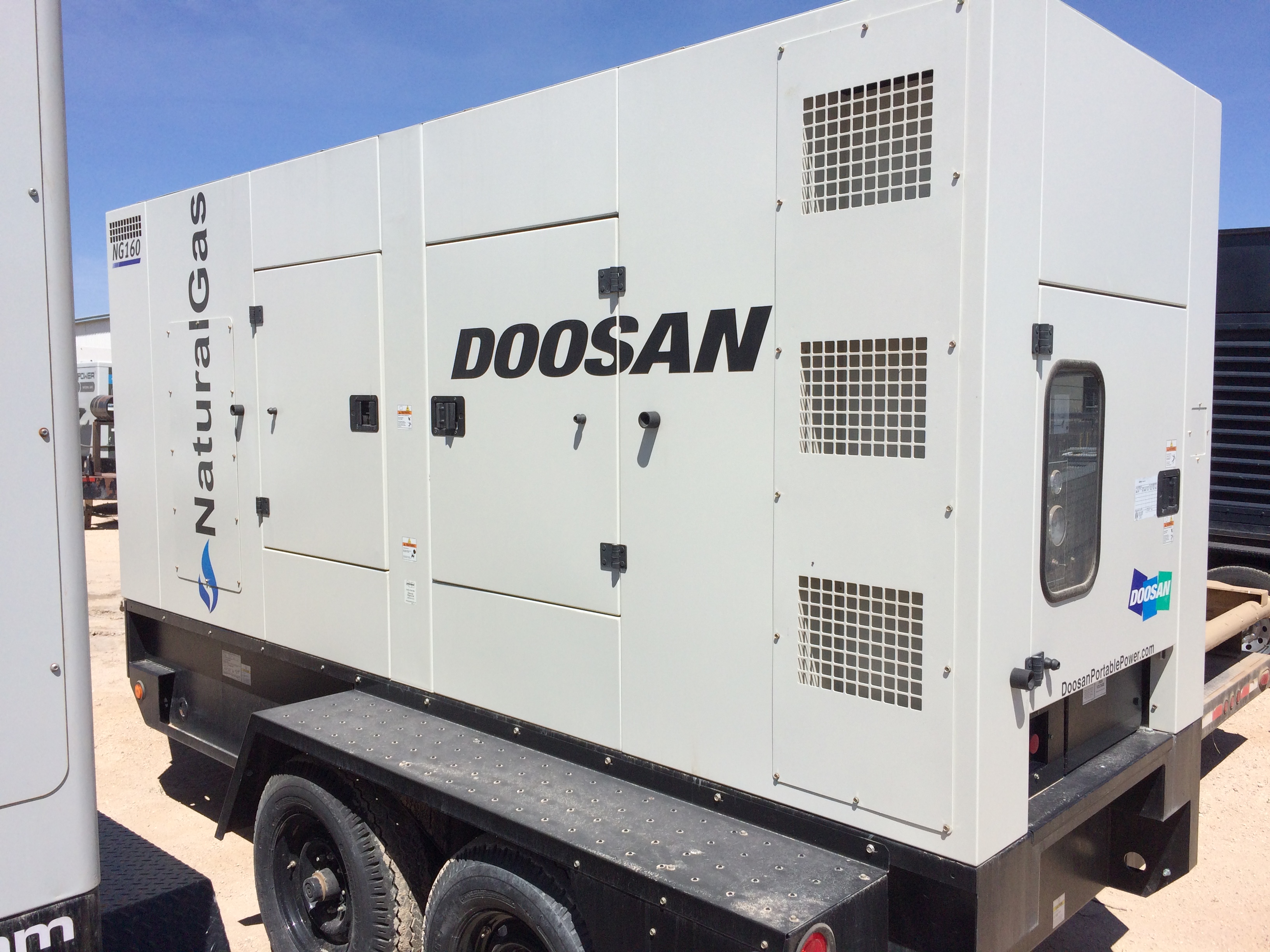 Used CAT XQ2000 Generator Set Image