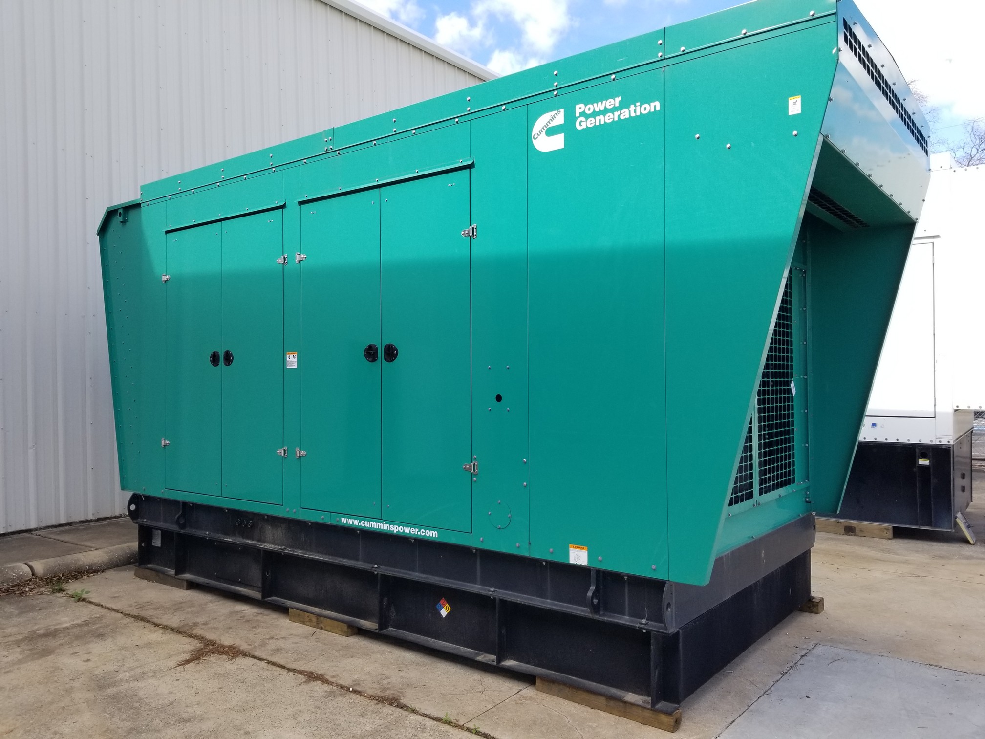Cummins QSK23 800kW Generator (2) | React Power Solutions