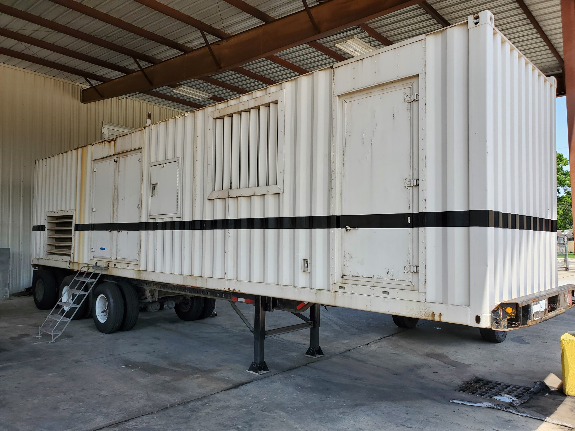 Used CAT XQ2000 Generator Set Image