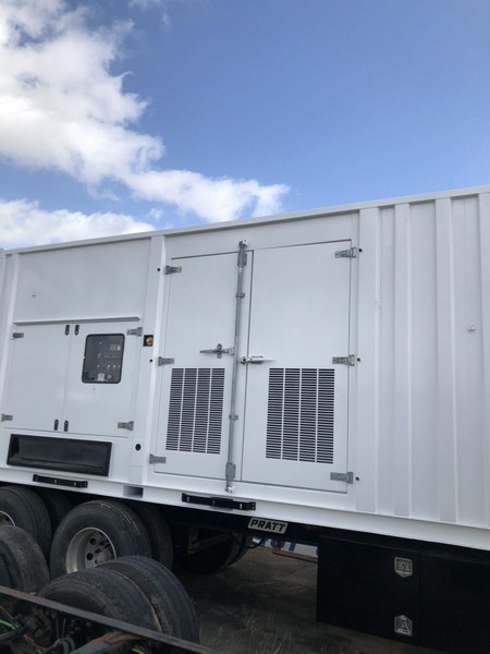 Used CAT XQ2000 Generator Set Image