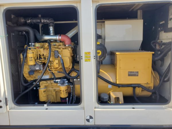 CAT XQ100 Generator set (17)