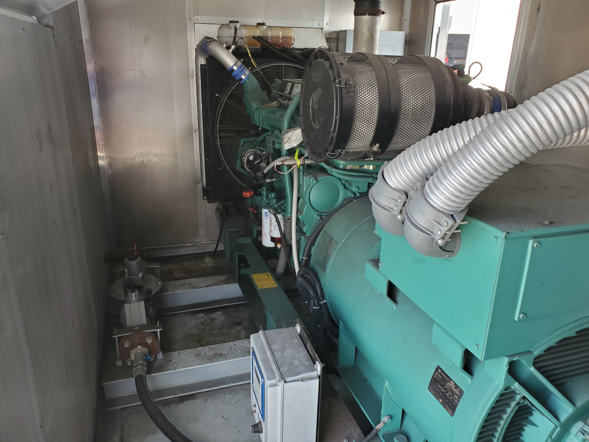 Used Volvo 400kW Generator Set with BiFuel Kit