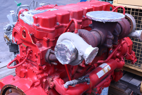CAT C Engine  x