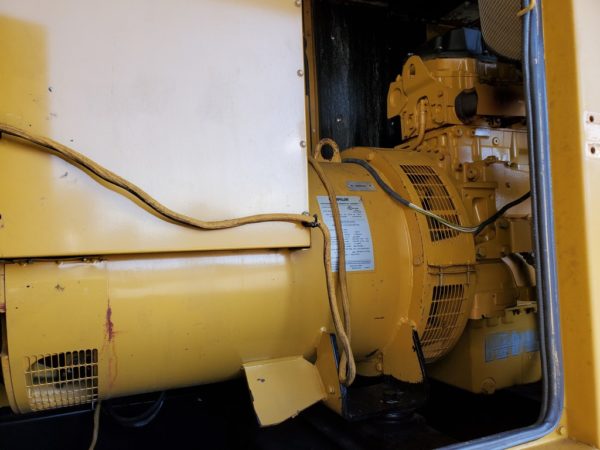 CAT  kW Generator Set  x