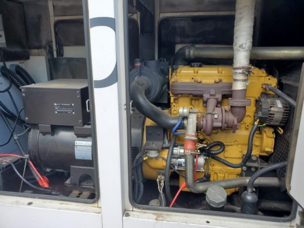 CAT XQ80P2 Generator (10)