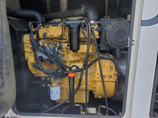 CAT XQ80P2 Generator (15)