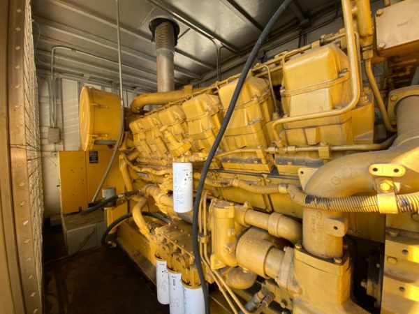 3512 1100kW Generator Set (16)