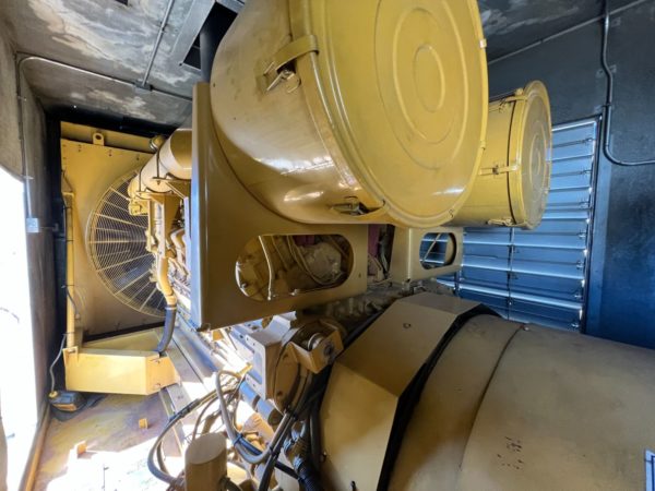 CAT  kW Generator  x