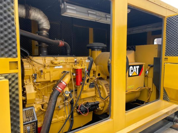CAT C kW Generator Set  x