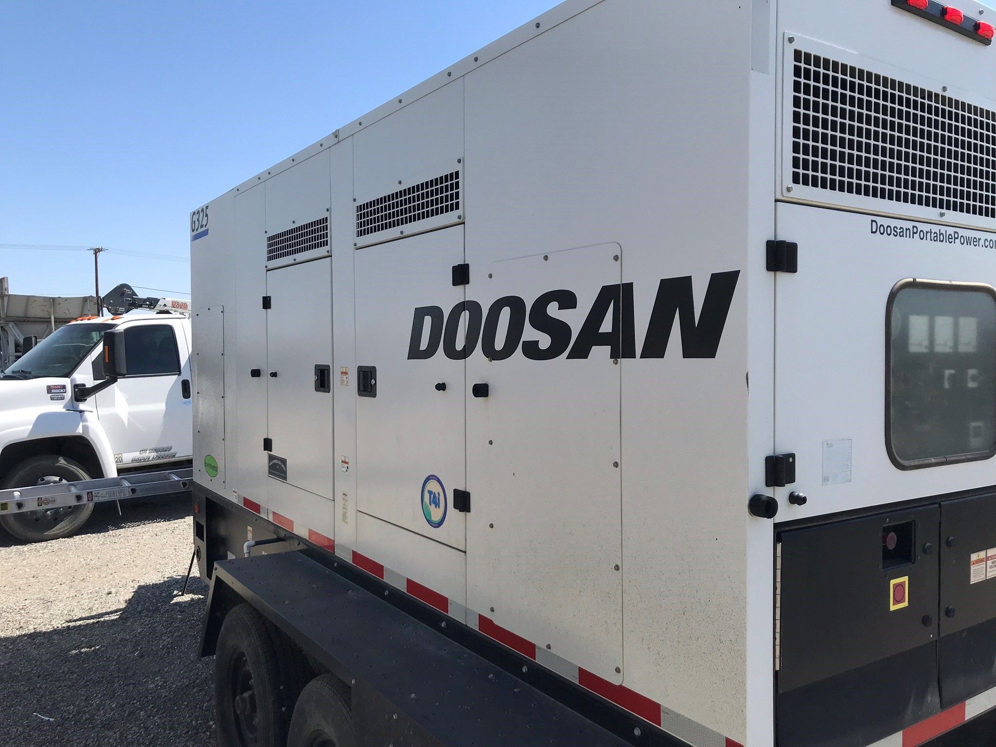 Doosan G325 Generator Set (3) React Power Solutions