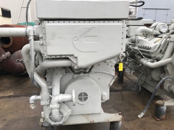 Cummins KTA38-M2 Marine Propulsion Engine (2)