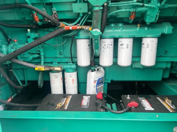 Cummins KTA38 1000kW Generator Set (10)