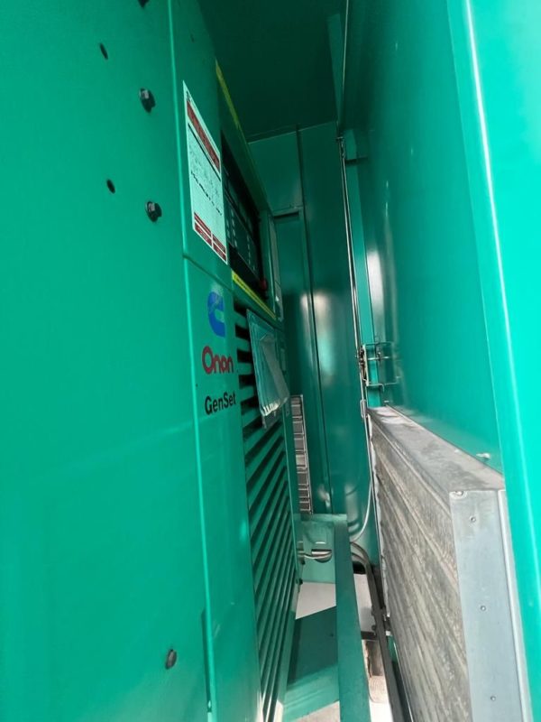 Cummins KTA38 1000kW Generator Set (13)