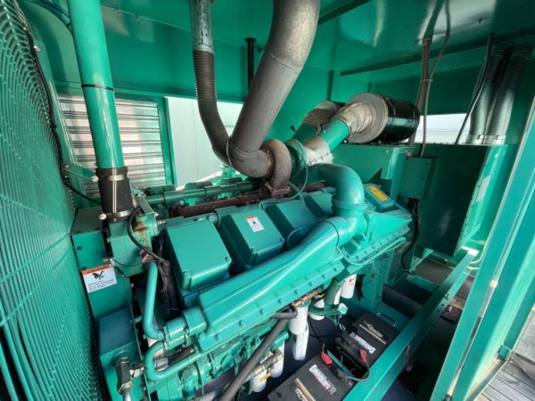 Cummins KTA38 1000kW Generator Set (5)