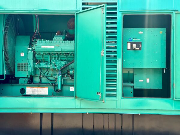 Cummins QST30 Generator Set (9)